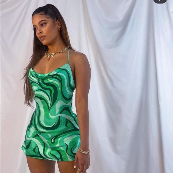 Zara Flowy Mini Dress - Picture 5 of 16